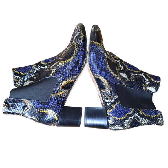 Vanessa Bruno Snake Print Chelsea Ankle Boots Size 39 8.5 Block Heel Blue Yellow - Picture 5 of 8